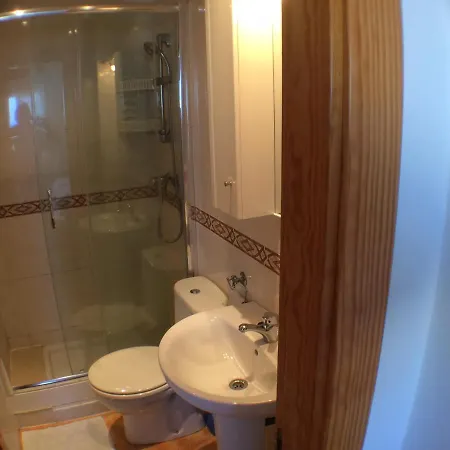 Village Premiere 4 Star 2 Bedroom 2 Bathroom - Wow Sea Views -700m Country Walk To Amazing